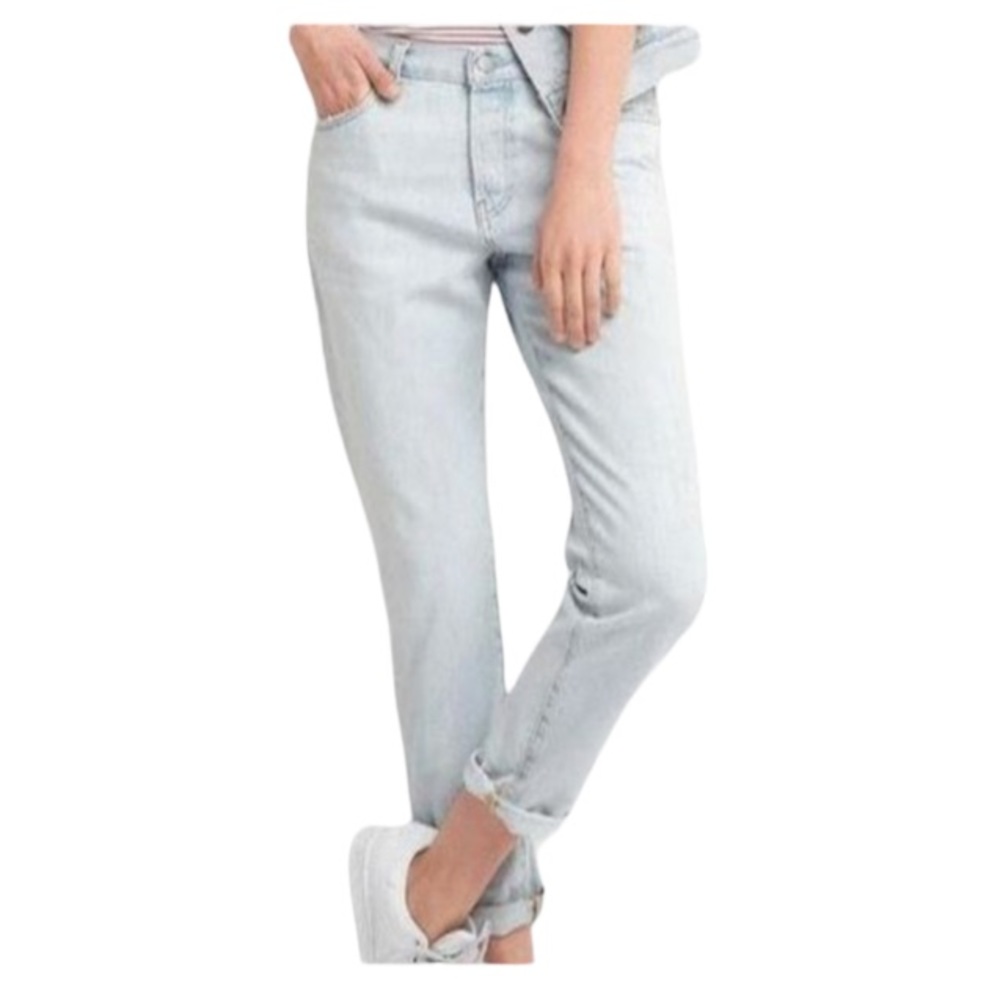 Gap Relaxed Boyfriend Jeans